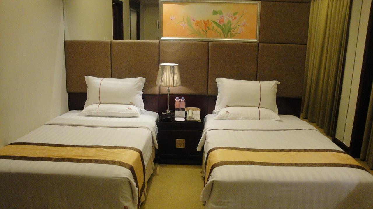 Harbour Metropolis Hotel ฝอซาน ภายนอก รูปภาพ