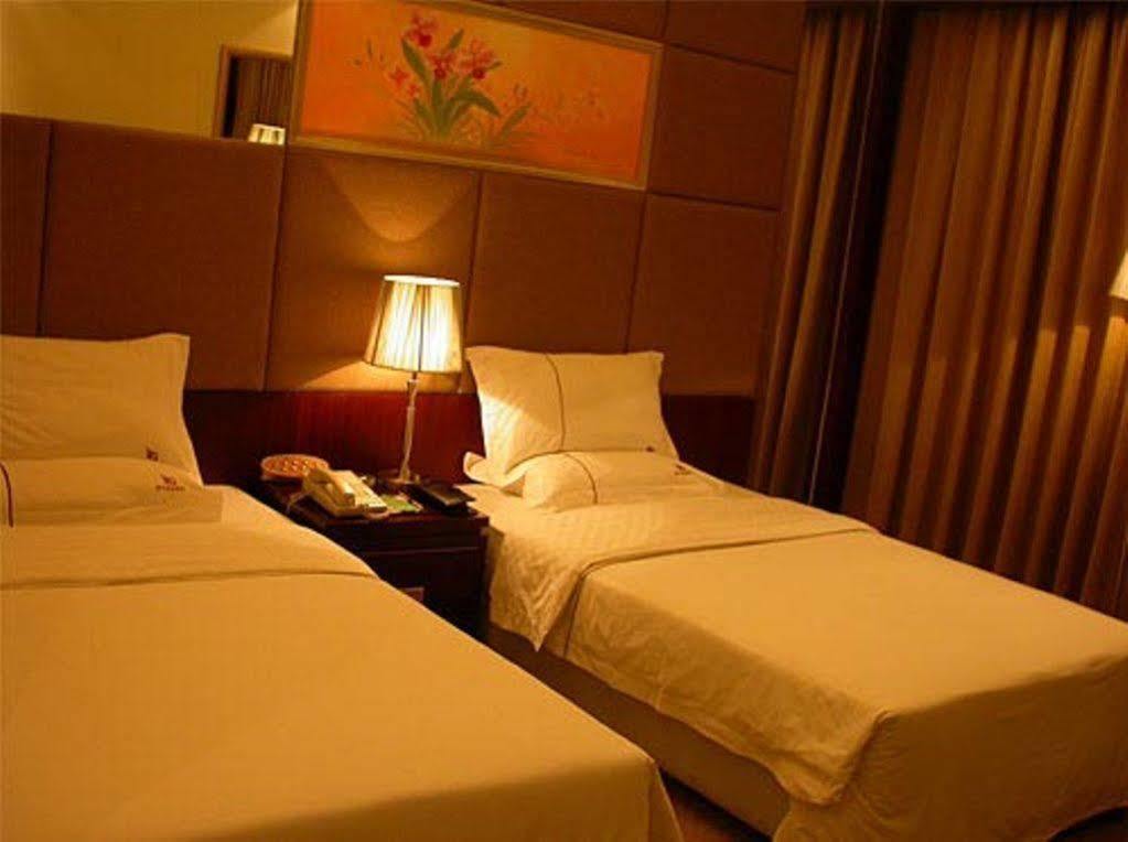 Harbour Metropolis Hotel ฝอซาน ภายนอก รูปภาพ