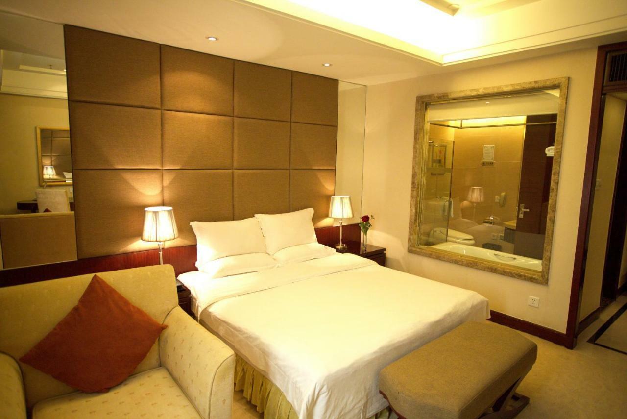 Harbour Metropolis Hotel ฝอซาน ภายนอก รูปภาพ