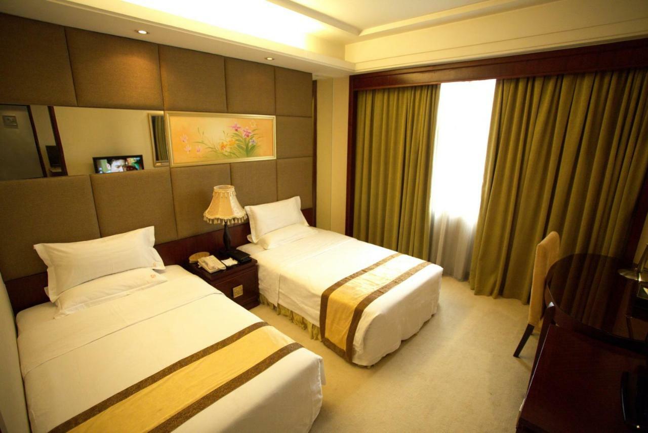 Harbour Metropolis Hotel ฝอซาน ภายนอก รูปภาพ