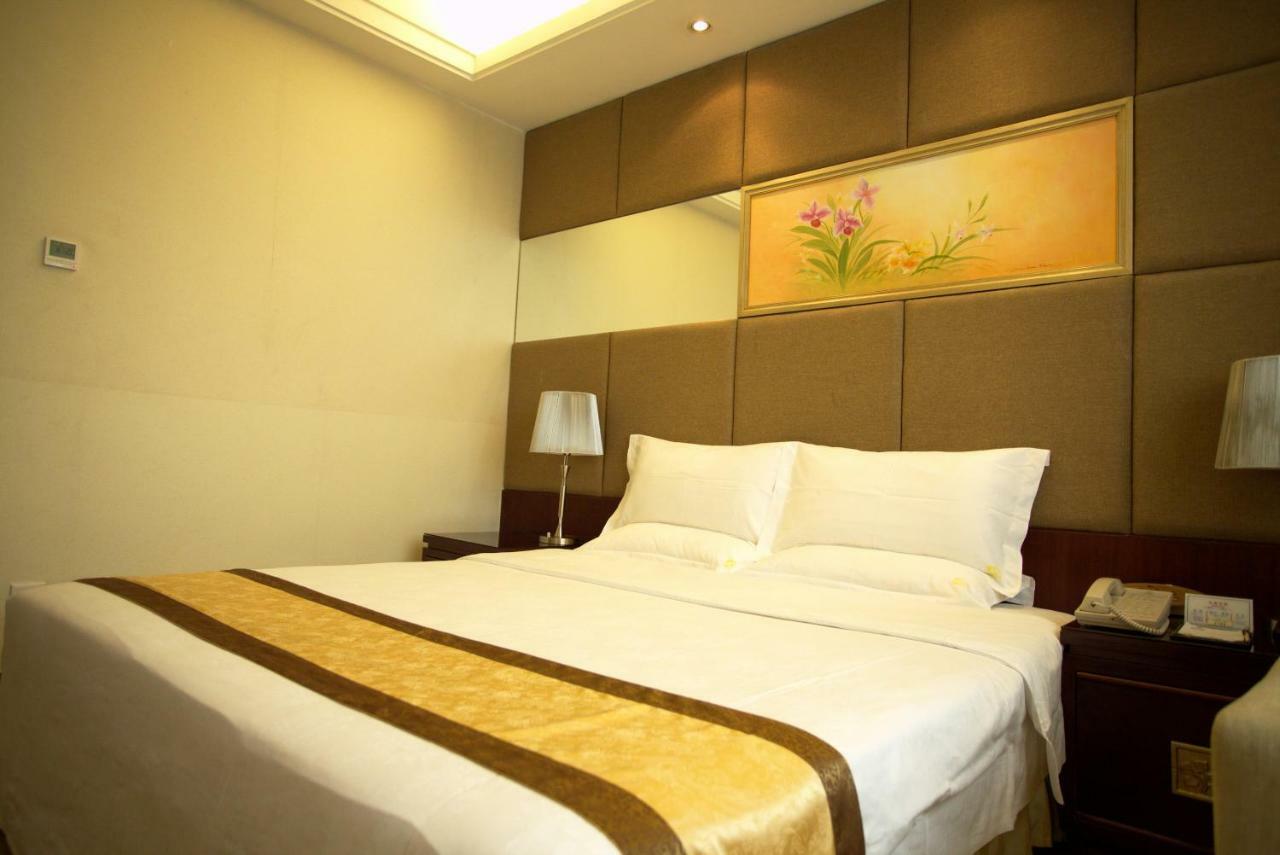 Harbour Metropolis Hotel ฝอซาน ภายนอก รูปภาพ