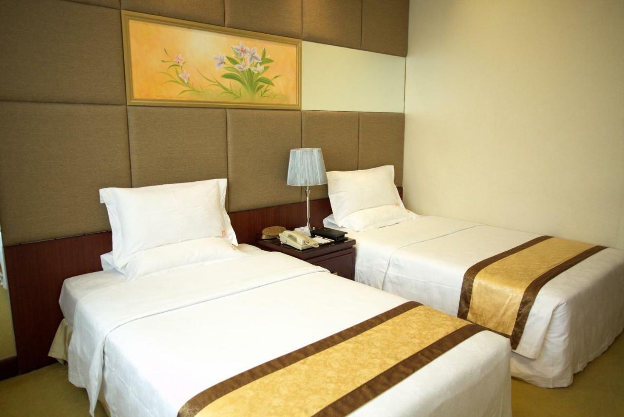 Harbour Metropolis Hotel ฝอซาน ภายนอก รูปภาพ